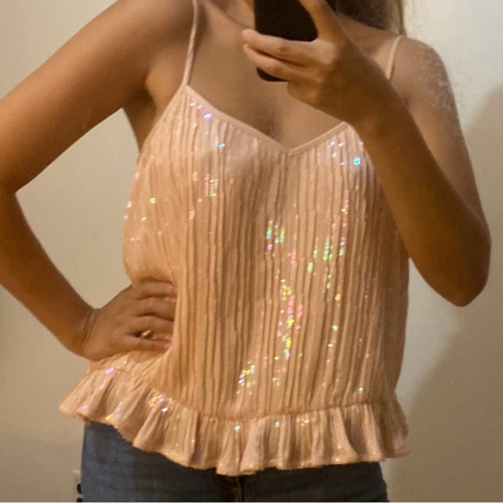 By Anthropologie size 4p 🇺🇸 
It is new without tag